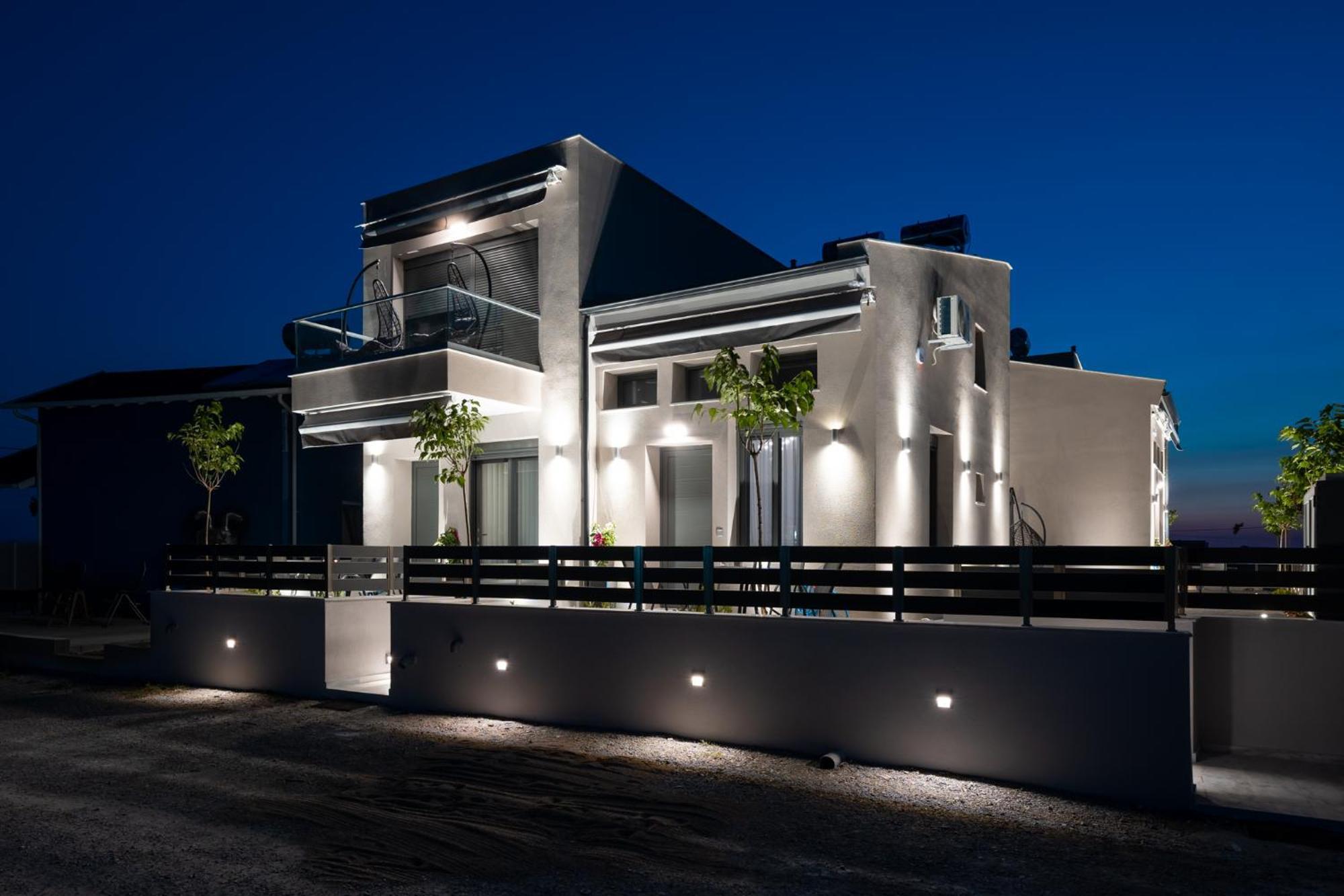 Karras' Residence Paralia Dionysiou Exterior photo